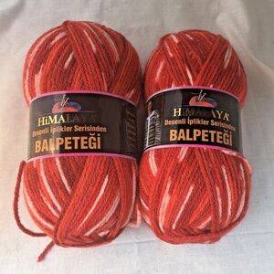 Himalaya Balpetegi Variegated Red Orange Lot of 2 Wool blend Soft 100gm Skeins